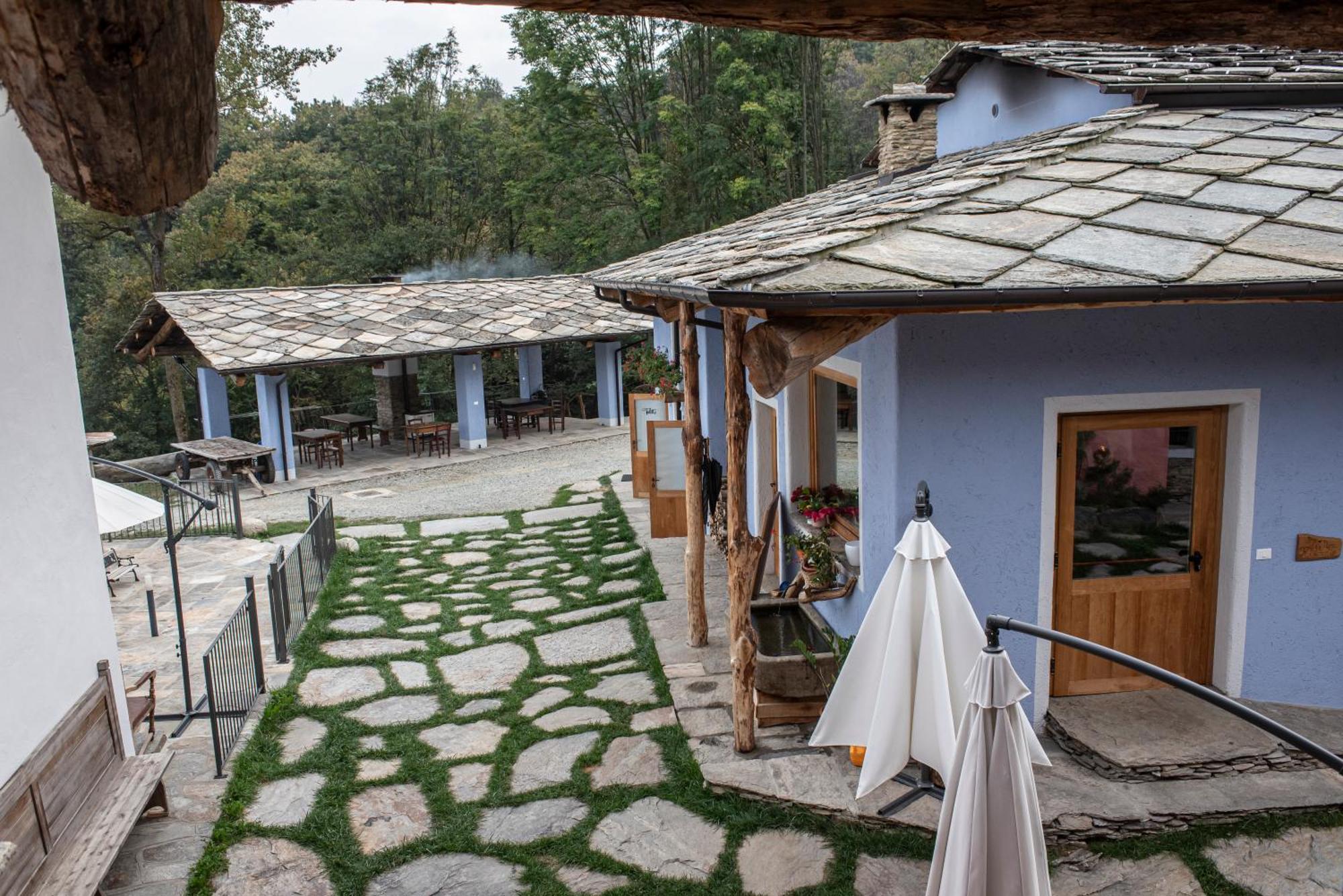 Agribenessere Agli Abatti Barge Kültér fotó
